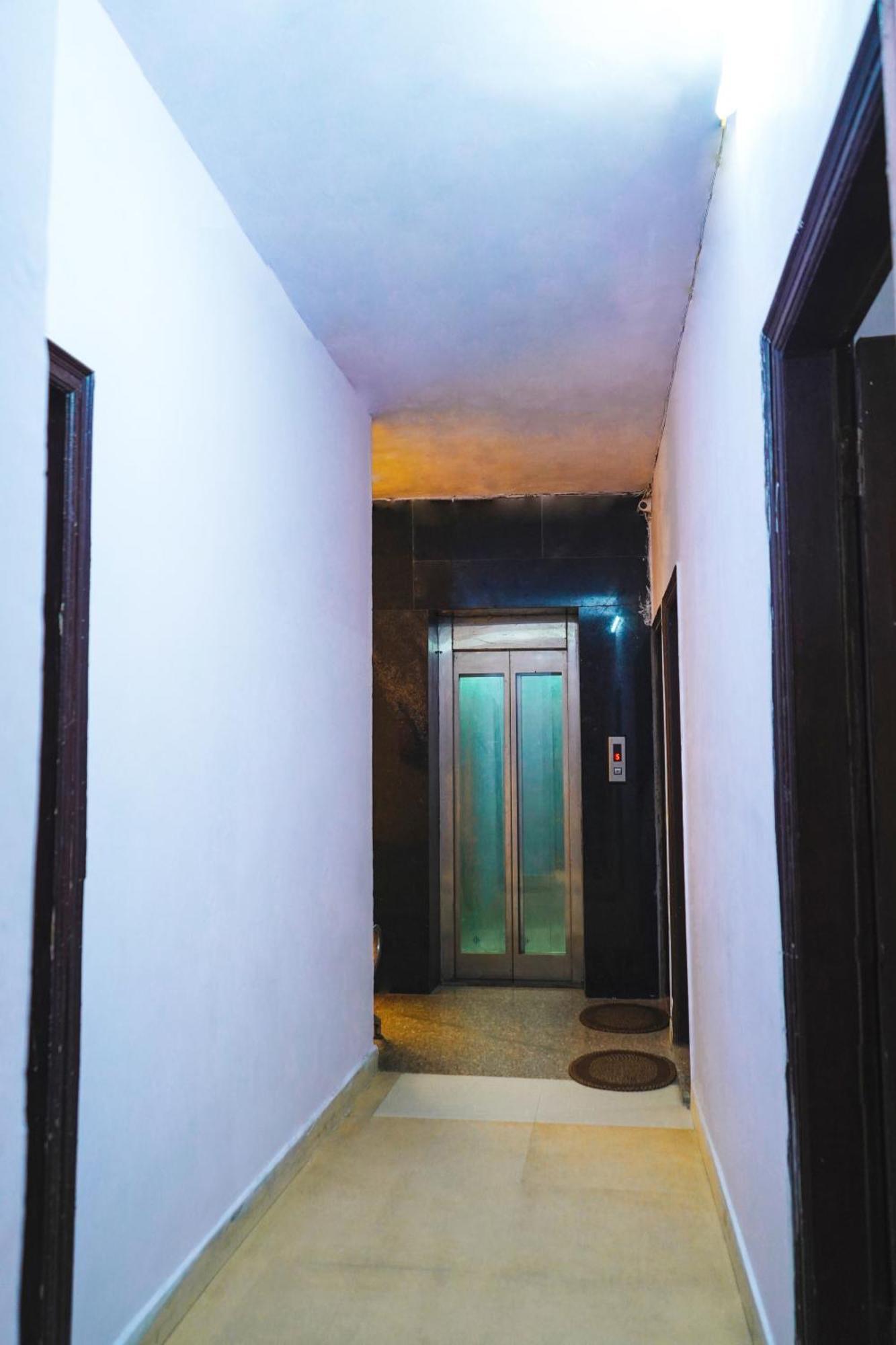 Krishna Palace - Sant Nagar 3* New Delhi